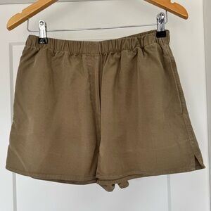 Babaton Shorts